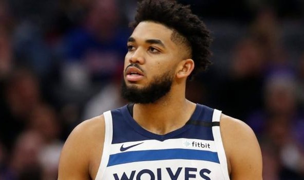 被新冠夺走母亲的唐斯，如今自己也要跟病毒对抗