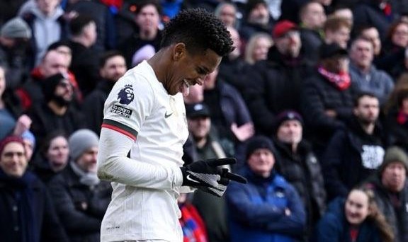 国际足联世界杯-埃斯特旺：我一直在努力提高速度；进步最大的地方是比赛理解